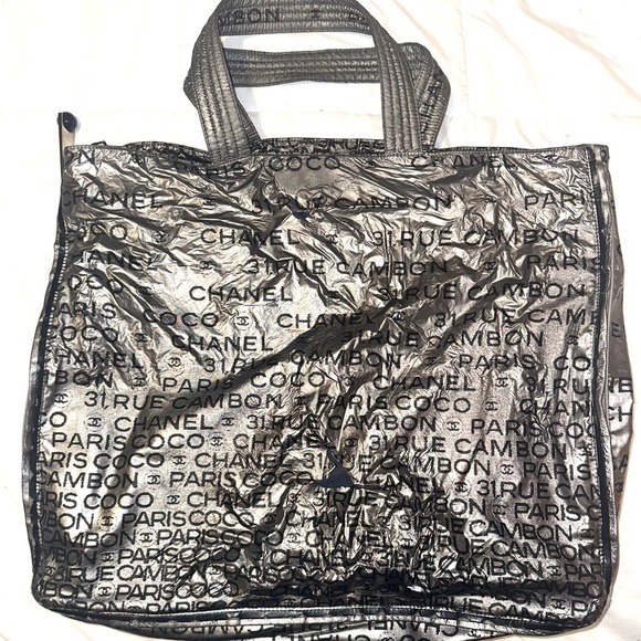 Chanel 31 Rue Cambon Shoulder Bag - Picture 2 of 16